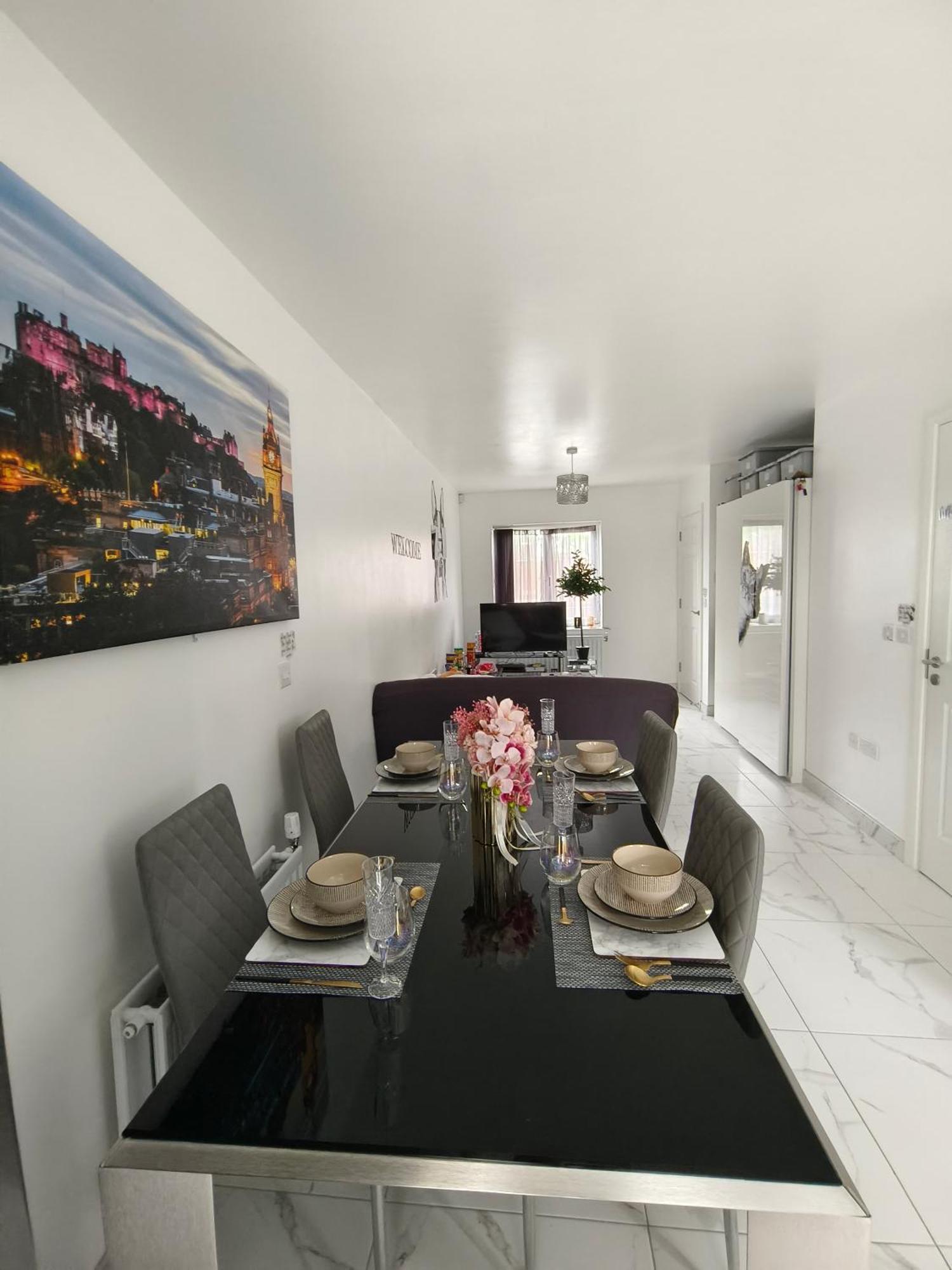 Shared House - 10 Mins From Piccadilly Station/man Uni/o2 Apollo Manchester